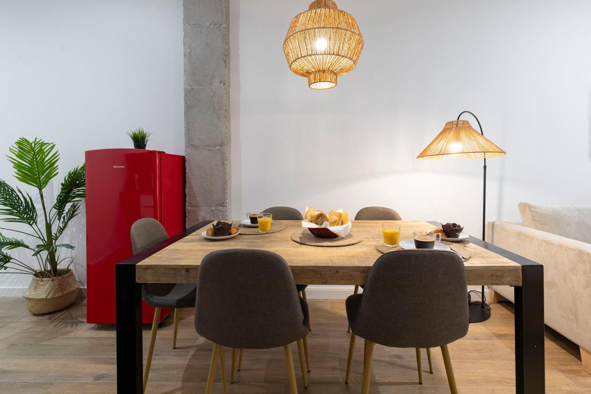 Travel Habitat Mediterranean Suites Valencia Eksteriør bilde