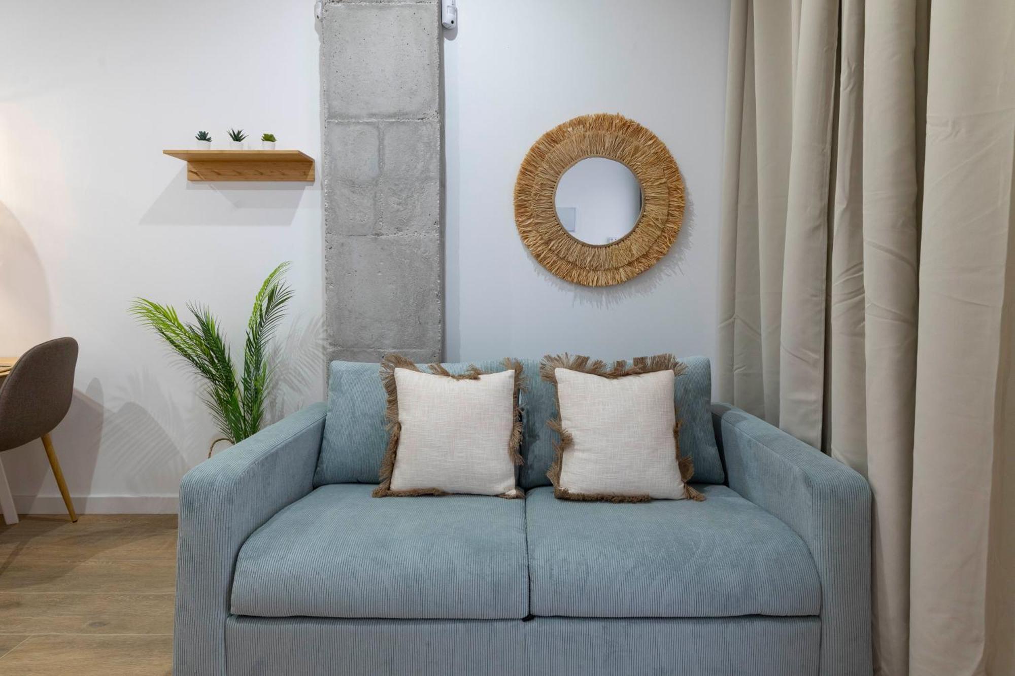 Travel Habitat Mediterranean Suites Valencia Eksteriør bilde