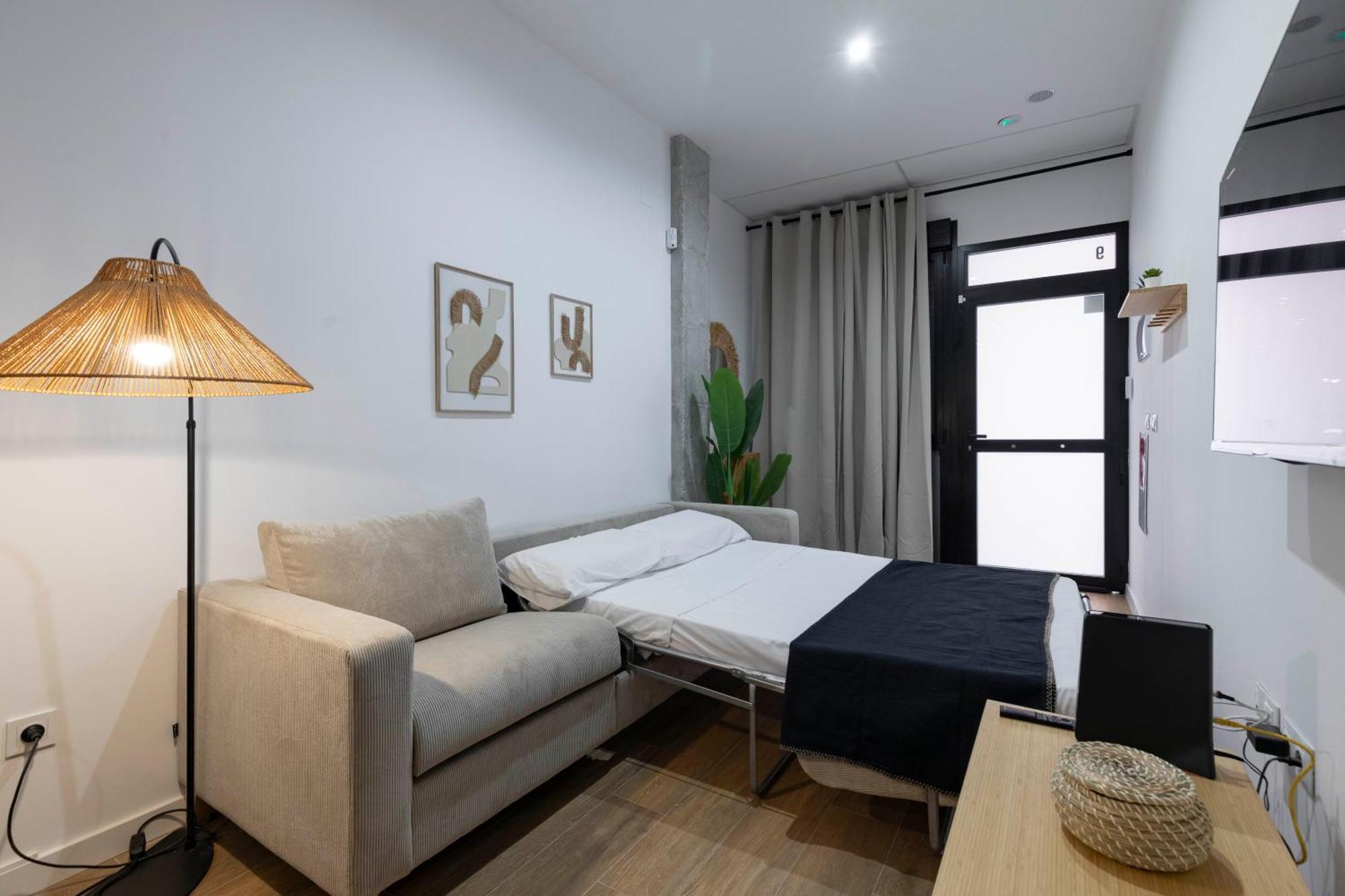 Travel Habitat Mediterranean Suites Valencia Eksteriør bilde
