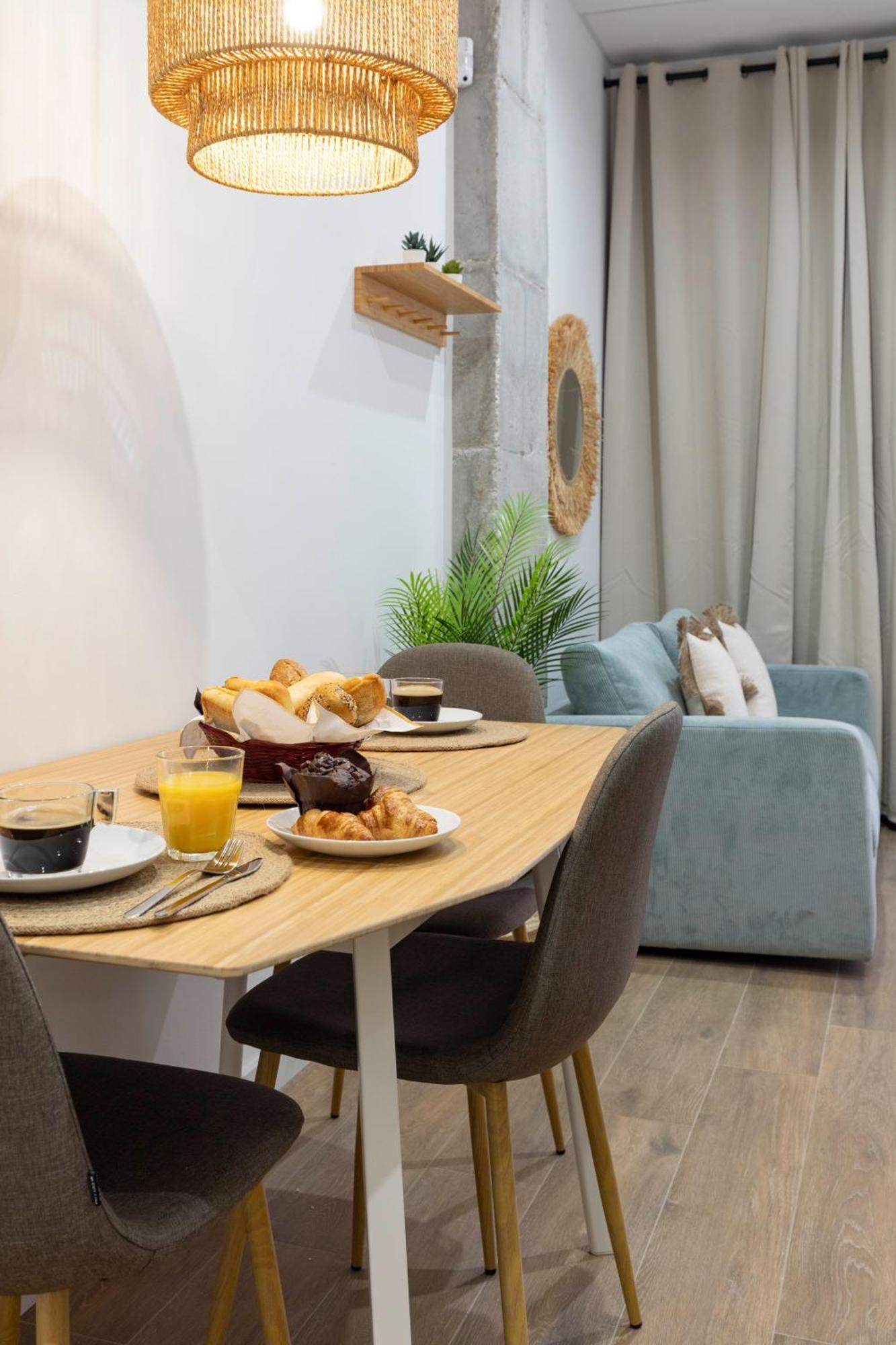 Travel Habitat Mediterranean Suites Valencia Eksteriør bilde