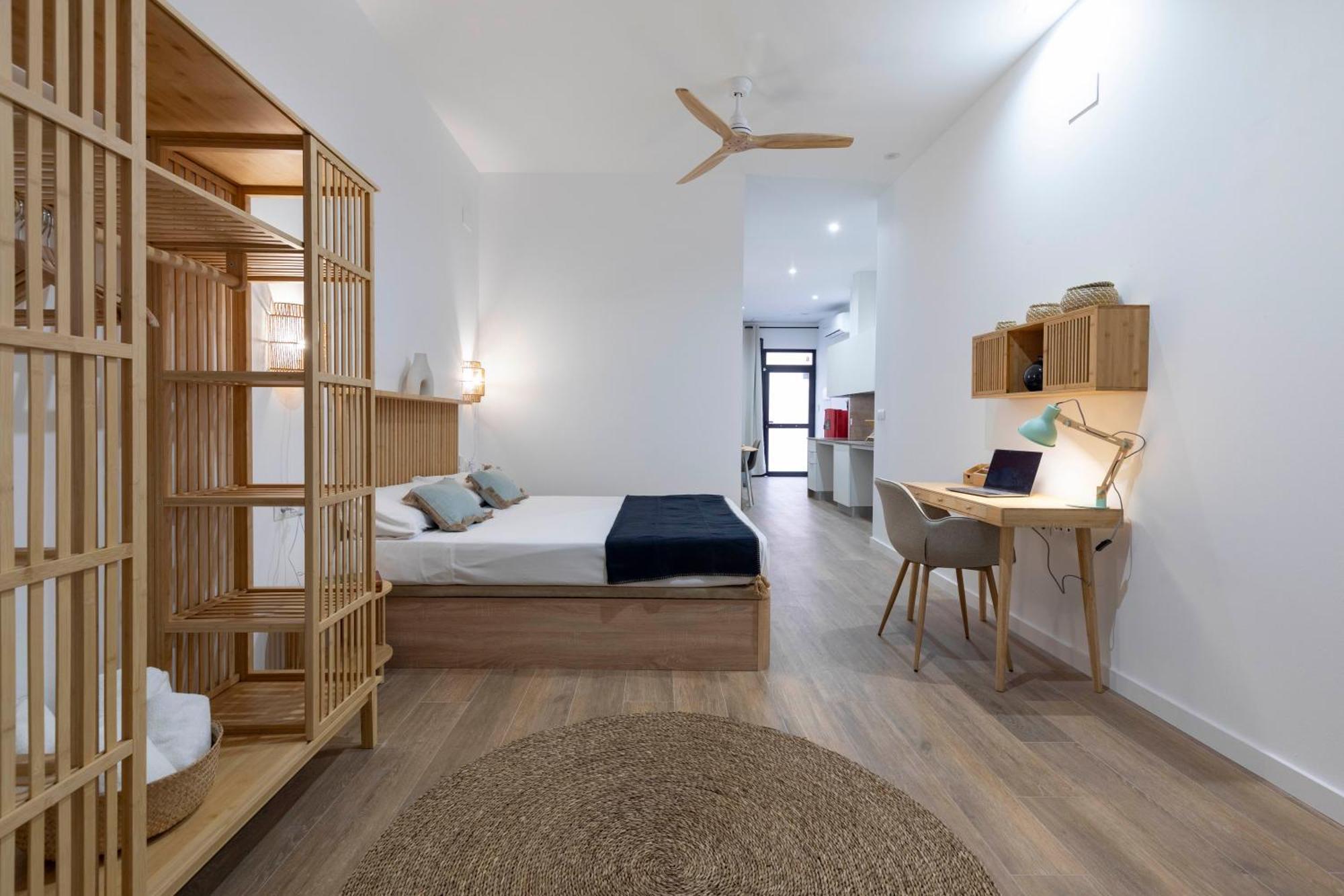 Travel Habitat Mediterranean Suites Valencia Eksteriør bilde