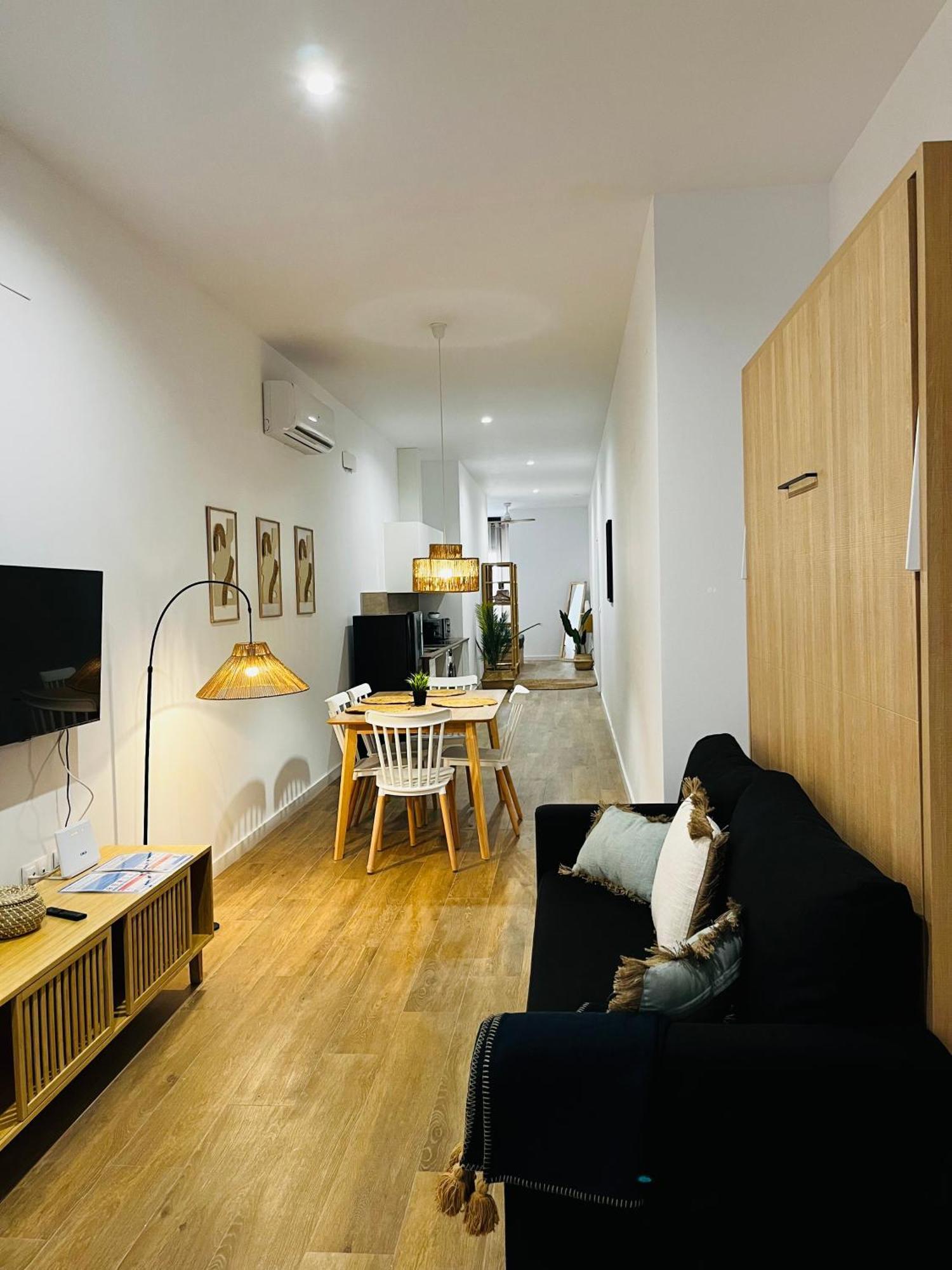 Travel Habitat Mediterranean Suites Valencia Eksteriør bilde