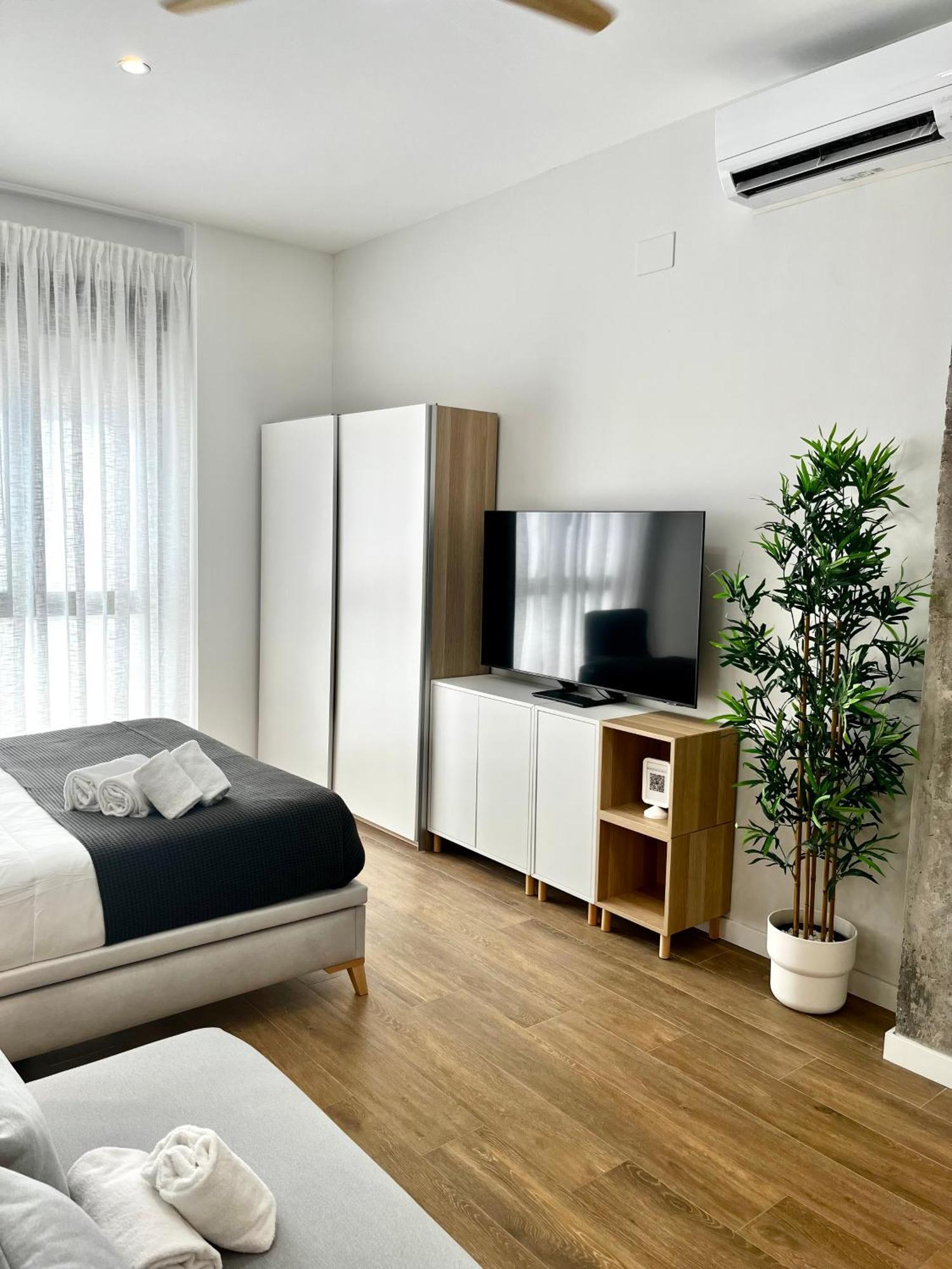 Travel Habitat Mediterranean Suites Valencia Rom bilde