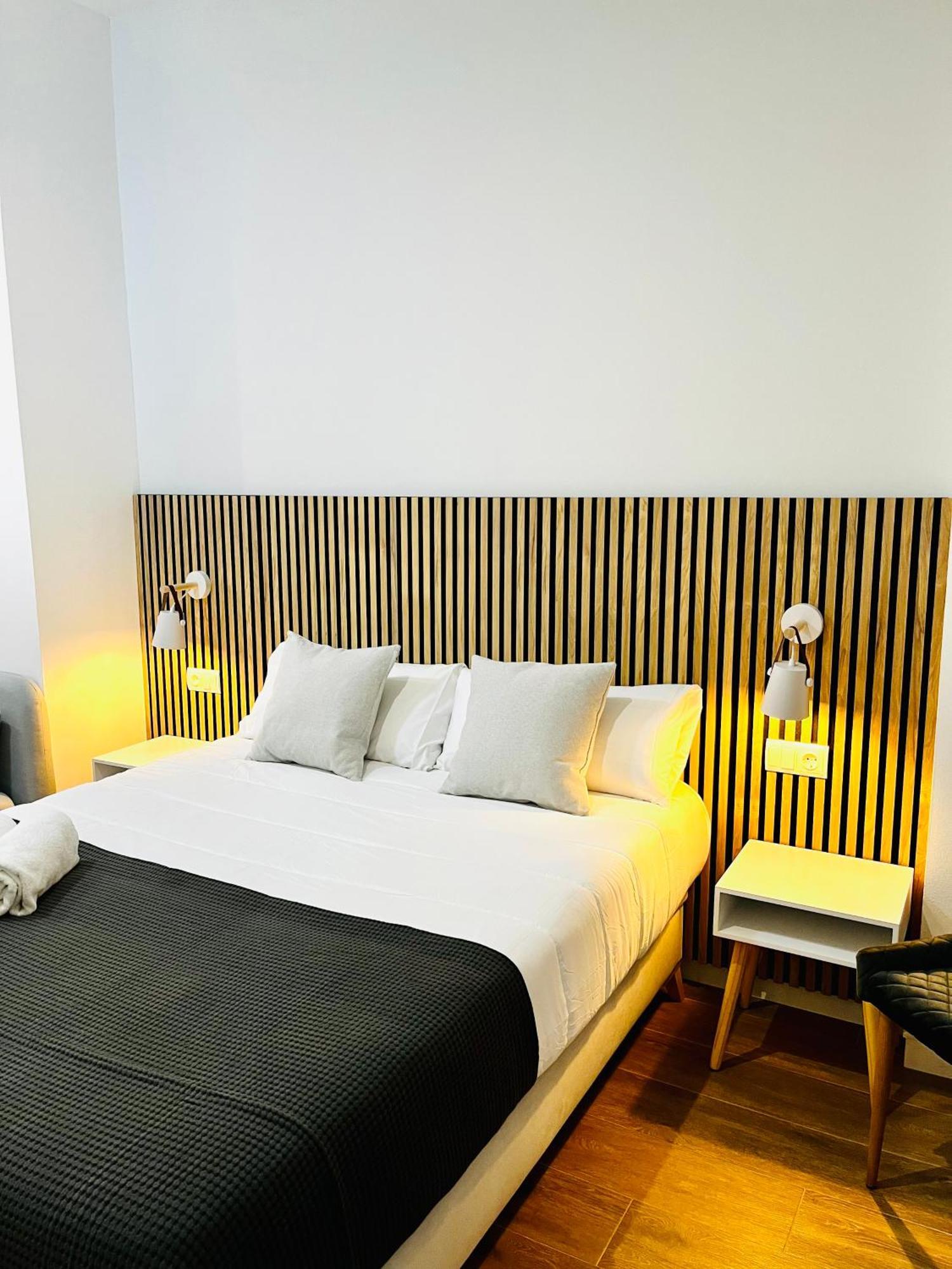 Travel Habitat Mediterranean Suites Valencia Rom bilde