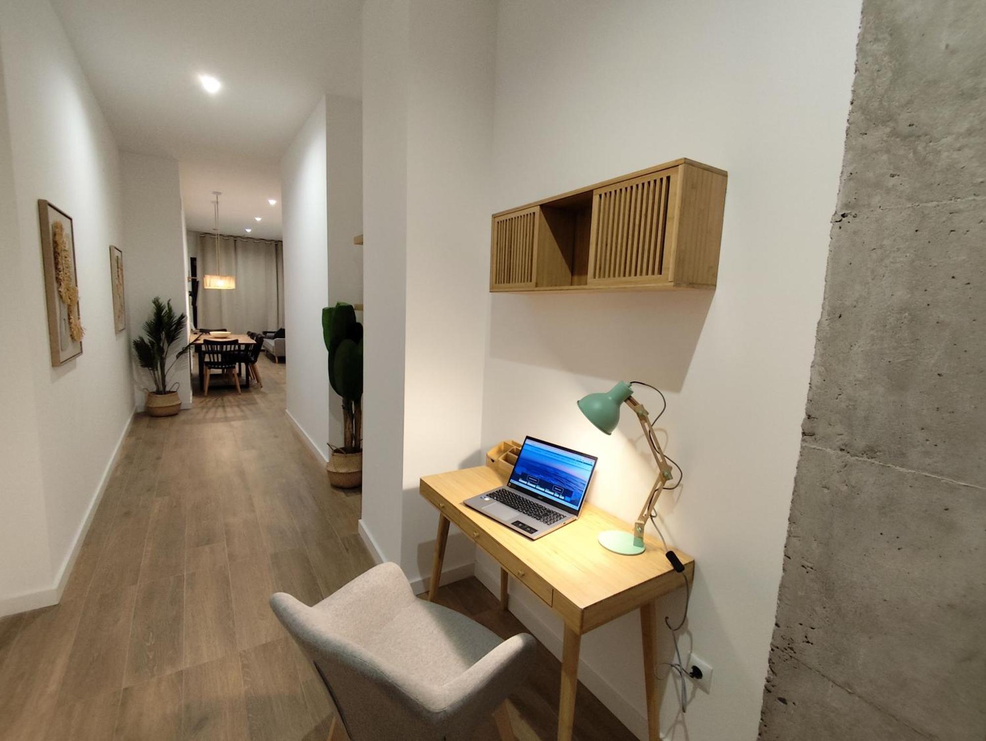 Travel Habitat Mediterranean Suites Valencia Eksteriør bilde